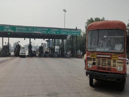 Maharashtra-Karnatak border dispute: The bus service which started after almost 24 hours is closed again | maharashtra-karnatak border dispute: तब्बल २४ तासानंतर सुरू झालेली बससेवा पुन्हा बंद, प्रवाशांची गैरसोय