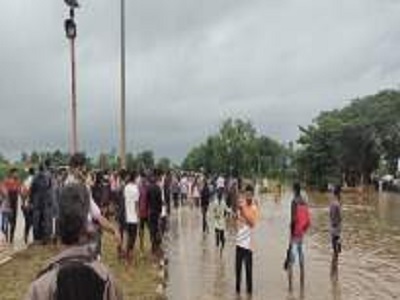 Belgaum District Collector orders re panchnama due to confusion in the list of flood victims in Kognoli | कोगनोळीतील पूरग्रस्तांच्या यादीत घोळ, बेळगावच्या जिल्हाधिकार्‍यांनी दिले फेर पंचनाम्याचे आदेश