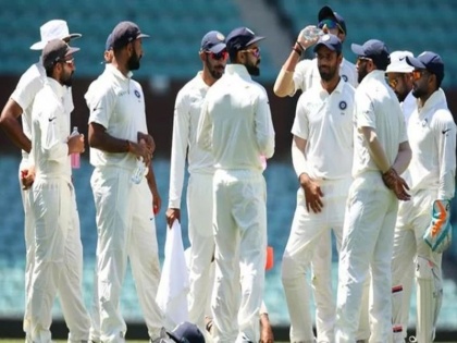 Indian team loses top spot in Test cricket | भारतीय संघाने गमावले कसोटी क्रिकेटमधील अव्वल स्थान