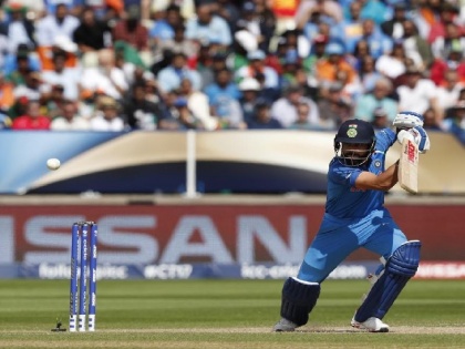Virat Kohli's second feat, equaled Sachin in the ICC rankings | विराट कोहलीचा अजून एक पराक्रम, आयसीसी क्रमवारीत केली सचिनशी बरोबरी