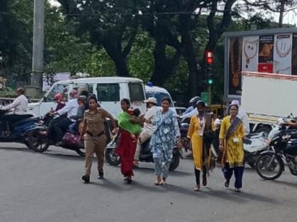 29 begging children 20 parents taken into custody, raids conducted at eleven places simultaneously in Kolhapur | भीक मागणाऱ्या २९ बालक, २० पालकांना घेतले ताब्यात, कोल्हापुरात एकाचवेळी अकरा ठिकाणी छापे