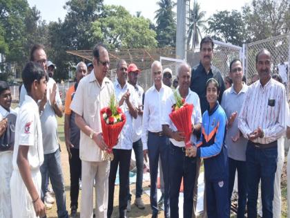 Former cricketer Karsan Ghavri gave a call to budding players | माजी क्रिकेटपटू करसन घावरी यांनी उदयोन्मुख खेळाडूंना दिला कानमंत्र