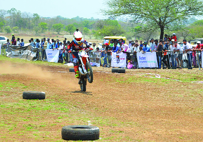 Pinkesh Thakker, Kondesameshukh 'Best Rider' | पिंकेश ठक्कर, कोंडेदेशमुख ‘बेस्ट रायडर’