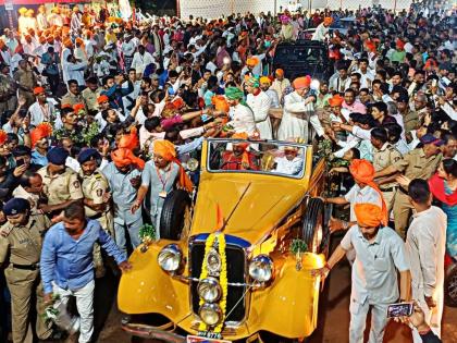 Kolhapur: Kolhapur's Shahi Dussehra celebrated by rains of Vijayotsava, excitement remains even after rain  | Kolhapur: विजयोत्सवाच्या सरींनी कोल्हापूरचा शाही दसरा साजरा, पावसानंतरही उत्साह कायम 