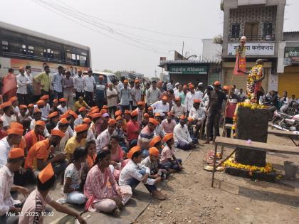 Tension over the complete statue of Chhatrapati Shivaji Maharaj in Pattankodoli | पट्टणकोडोलीत छत्रपती शिवाजी महाराज यांचा पुर्णाकृती पुतळ्या वरून तणाव