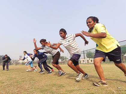 Prove yourself to be a policewoman for rural girls! | ग्रामीण भागातल्या मुलींना पोलीस होऊन करायचंय स्वतःला सिद्ध !