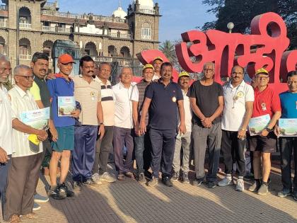 Thousands of Kolhapurans took the annual walking test early in the morning | हजारो कोल्हापूरकरांनी पहाटे दिली चालण्याची वार्षिक परीक्षा