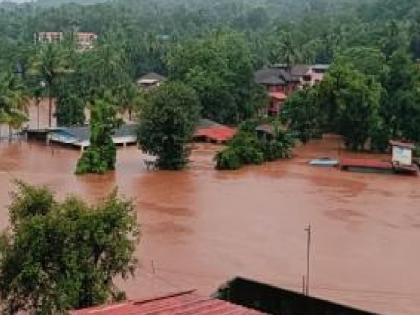 Heavy rain in Ratnagiri Jagbudi, Kodavali river alert level | रत्नागिरीत पावसाचा जोर; ‘जगबुडी’, ‘कोदवली’ इशारा पातळीवर Heavy rain in Ratnagiri Jagbudi, Kodavali river alert level | रत्नागिरीत पावसाचा जोर; ‘जगबुडी’, ‘कोदवली’ इशारा पातळीवर