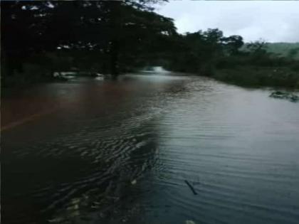 Heavy rains in Konkan, Gaganbawda-Kolhapur road blocked | Rain Update: कोकणात पावसाचे थैमान, नद्या-नाल्यांना पूर; गगनबावडा-कोल्हापूर मार्ग ठप्प