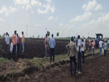 The body was found rotting in a field in Korochi Hatkanangale Kolhapur district | Crime News kolhapur: कोरोचीत शेतात कुजलेल्या अवस्थेत आढळला मृतदेह