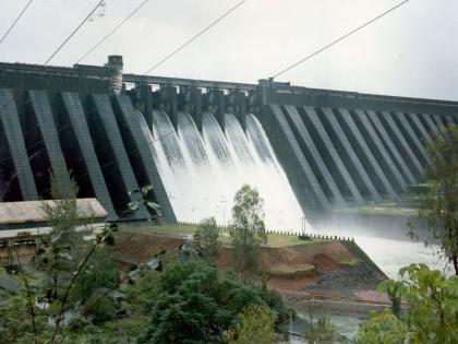 3 TMC increase for Koyna Dam water in 24 hours, inflow at 33,000 cusecs per second | २४ तासांत कोयना धरणाच्या पाणीसाठ्यात ३ टीएमसीने वाढ, आवक प्रतिसेकंद ३३ हजार क्युसेकवर