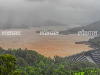 70 TMC water storage in Koyna Dam due to heavy rains | Satara: कोयना धरणातील पाणीसाठा ७० टीएमसीच्या उंबरठ्यावर