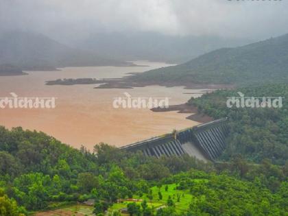 This year satisfactory rainfall in Satara district Five and a half TMC more storage in Koyna Dam | वरुणराजाची कृपा; कोयनेला १०८३ मिलिमीटर जादा पाऊस, यंदा धरणात साडे पाच टीएमसी साठा अधिक