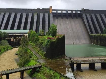 Discharge from dams in Satara for irrigation has started, farmers worries are over | साताऱ्यातील धरणांतून सिंचनासाठी विसर्ग सुरू, शेतकऱ्यांची चिंता दूर 