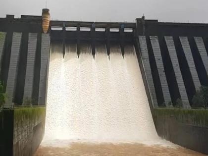 Heavy rain again in Satara district on Sunday, 84.32 TMC storage in Koyna Dam | साताऱ्यात पुन्हा धुवांधार, कोयना धरणात ८४.३२ टीएमसी साठा