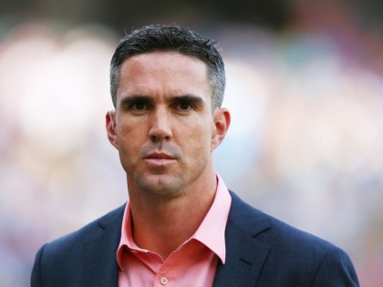 ICC World Cup 2019 : Netizens trolls Kevin Pietersen on his England win tweet | ICC World Cup 2019 : इंग्लंडचा केव्हीन पीटरसन तोंडघशी पडला, सोशल मीडियानं उडवली खिल्ली