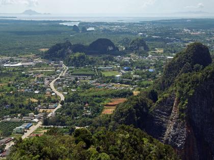 Best places in thailand except bangkok to enjoy | थायलॅंडमधील ही ५ ठिकाणे बघाल तर बॅंकॉकला विसराल, कमी खर्चात जास्त एन्जॉय...