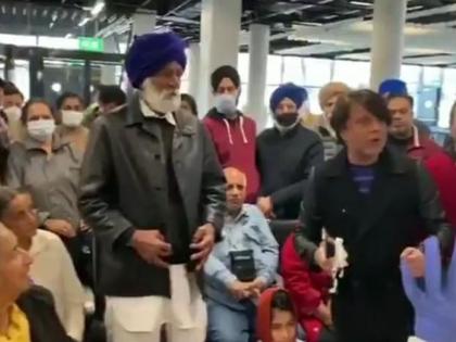 coronavirus: 13 Indian citizen trapped in Holland finally returned safely | coronavirus: हॉलंडला अडकलेले ११३ भारतीय सुखरुप भारतात, मायदेशी उतरताच कुटुंबीय भावुक