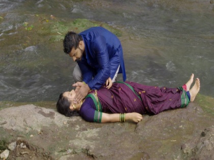 marathi serial mann zhal bajind krishna and raja car accident | गुरुजींचं भाकीत खर ठरणार?; राया-कृष्णाच्या गाडीला गंभीर अपघात