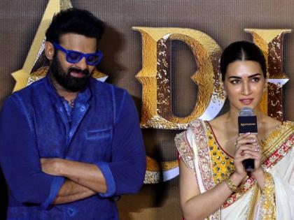 kriti sanon comapres prabhas with prabhu shriram at adipurush trailer launch event | तो श्रीरामासारखाच साधा, सरळ आहे; आदिपुरुषमधील 'जानकी' क्रिती सेननकडून प्रभासचं कौतुक