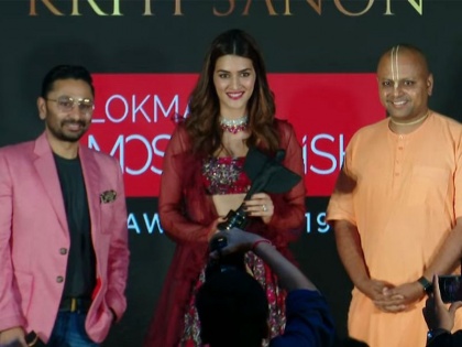 Lokmat Most Stylish Awards 2019 kriti sanon wins entertainer of the year award | Lokmat Most Stylish Awards 2019: क्रिती सॅनॉन ठरली 'एन्टरटेनर ऑफ द इअर'