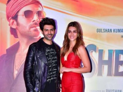 Kriti Sanon asked a question at the trailer launch of Shahzada, which got Kartik Aaryan in awe | Kriti Sanon ने 'शहजादा'च्या ट्रेलर लाँचवेळी विचारला असा प्रश्न, जो ऐकताच कार्तिक आर्यन झाला कावराबावरा