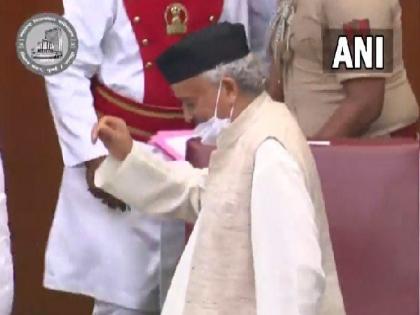 Maharashtra Budget Session: Governor Bhagat Singh Koshyari leaves his speech midway & leaves from Assembly on the first day of session | Maharashtra Budget Session: राज्याच्या अन् देशाच्या इतिहासात असं कधीच नाही घडलं; वाचा राज्यपालांचं अर्धवट राहिलेले पूर्ण भाषण