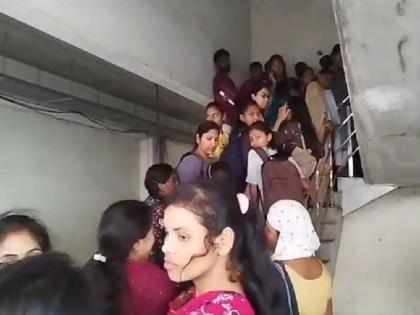 chaos at Talathi exam centre in Amravati as Server disrupted, exam started an hour late | सर्व्हर डाऊन, तलाठी परीक्षा केंद्रावर गोंधळ; एक तास उशीरा सुरु झाली परीक्षा