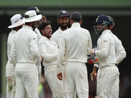 IND Vs AUS: How did Kuldeep Yadav get five wickets, watch this video | IND Vs AUS: कुलदीप यादवने कसे मिळवले पाच विकेट्स, पाहा हा व्हिडीओ