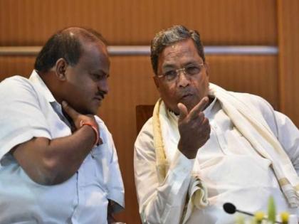 Two more government resignations in Karnataka on gas' | कर्नाटकात आणखी दोन जणांच्या राजीनाम्यांमुळे सरकार ‘गॅस’वर