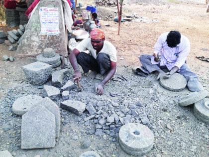 ... their wander from drought to drought | ...त्यांची भटकंती दुष्काळाकडून दुष्काळाकडे