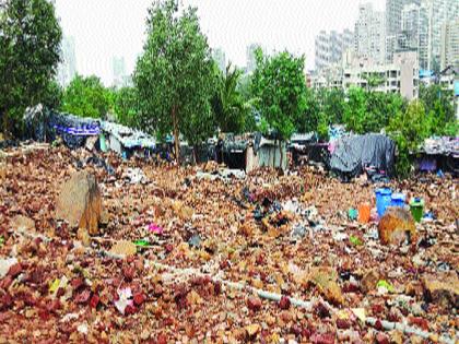 Victim of Malad Wall Collapse still homeless | पिंपरीपाडा, आंबेडकर नगरमधील दुर्घटनाग्रस्त अद्याप बेघरच