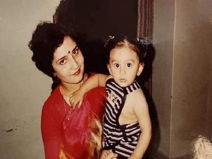 Actor childhood pic Kartik Aaryan rare childhood photos see here | दोन पोनी टेलमध्ये आईच्या कडेवर असलेल्या हा चिमुकला आज आहे बॉलिवूडचा सुपरस्टार