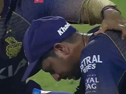 IPL 2019 : Kuldeep Yadav breaks down after Moeen Ali smacked him for 27 runs in an over | IPL 2019 : मोइन अलीनं धु धु धुतलं अन् कुलदीप यादव रडू लागला