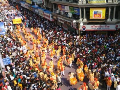 17 main roads in Pune city closed for immersion procession A major change in the transport system | Pune Ganpati: विसर्जन मिरवणुकीसाठी पुणे शहरातील मुख्य १७ रस्ते बंद; वाहतूक व्यवस्थेत मोठा बदल