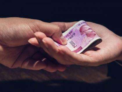 5,000 bribe-taking Assistant Accountant in the Mahadistribution Office in the Anti-Corruption Department's net | ५ हजाराची लाच घेणारा महावितरण कार्यालयातील सहाय्यक लेखापाल लाचलुचपत प्रतिबंधक विभागाच्या जाळ्यात