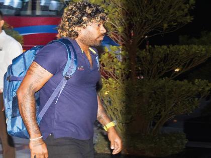 Sri Lanka team arrives in Guwahati; Practicing from Friday for T-1 series against India | श्रीलंका संघ गुवाहाटीमध्ये दाखल; भारताविरुद्धच्या टी२० मालिकेसाठी शुक्रवारपासून सराव