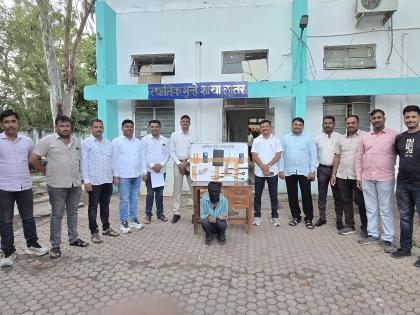 house burglary accused caught nine crimes uncovered during investigation | घरफाेडीतील आराेपी जाळ्यात; चाैकशीत नऊ गुन्ह्यांचा उलगडा house burglary accused caught nine crimes uncovered during investigation | घरफाेडीतील आराेपी जाळ्यात; चाैकशीत नऊ गुन्ह्यांचा उलगडा