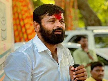 How many MLAs does Jarange have to overthrow the government? Laxman Haake's direct question | सरकार उलथून टाकायला 'सलाईन वीर' जरांगेंकडे किती आमदार? लक्ष्मण हाकेंचा खोचक सवाल How many MLAs does Jarange have to overthrow the government? Laxman Haake's direct question | सरकार उलथून टाकायला 'सलाईन वीर' जरांगेंकडे किती आमदार? लक्ष्मण हाकेंचा खोचक सवाल