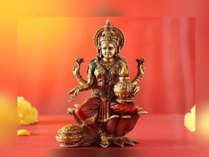 Vastu Tips: Mother Lakshmi has to stay in the house where these things are done daily! | Vastu Tips: ज्या घरात 'या' गोष्टी रोज केल्या जातात तिथे लक्ष्मी मातेला मुक्काम करावाच लागतो!