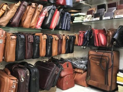 Dharavi to become global brand; The leather industry will get a boost | धारावी बनणार जागतिक ब्रँड; चर्मोद्योगास उभारी मिळणार