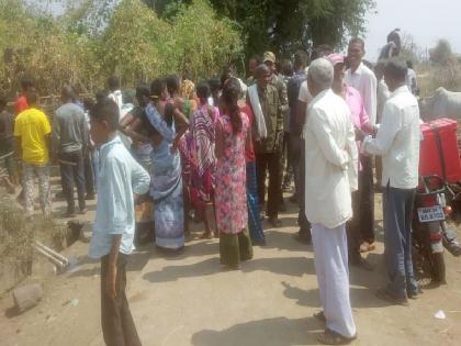 Woman seriously injured in a leopard attack at chandrapur | अन् झुडुपातून निघत अचानक बिबट्या आला अंगावर; महिला गंभीर जखमी 