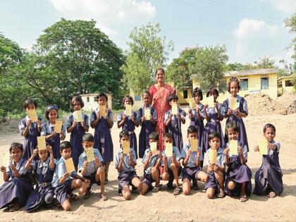 'Humble request, don't close our schools'; Direct letter from ZP students to Chief Minister | 'नम्र विनंती आहे की, आमच्या शाळा बंद करू नका'; झेडपी विद्यार्थ्यांचे थेट मुख्यमंत्र्यांना पत्र