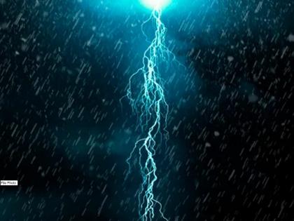 Bhiwandi: Two women die, one critically in Chiradpada due to lightning | भिवंडी: चिराडपाडा येथे वीज कोसळून दोन महिलांचा मृत्यू, एक गंभीर