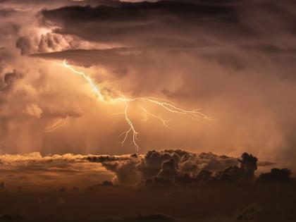 29 goats die on the spot after being struck by lightning, caretaker survives; Jaitapur village incident creates stir | वीज कोसळून २९ शेळ्यांचा जागीच मृत्यू, रखवालदार बचावले; जैतापूर गावातील घटनेने खळबळ 29 goats die on the spot after being struck by lightning, caretaker survives; Jaitapur village incident creates stir | वीज कोसळून २९ शेळ्यांचा जागीच मृत्यू, रखवालदार बचावले; जैतापूर गावातील घटनेने खळबळ