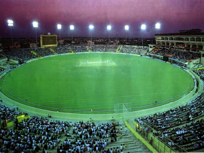 india's old and huge cricket stadiums and records | ही आहेत भारतातील जुनी क्रिकेट स्टेडिअम्स