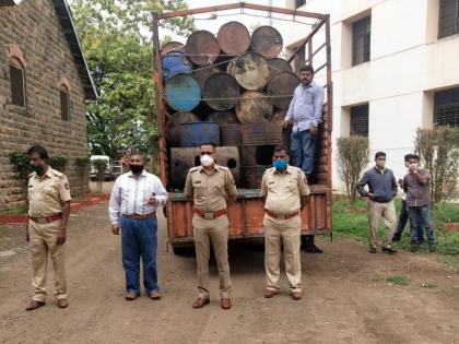 State Excise and Police joint raid in Mangaonwadi | राज्य उत्पादन शुल्क आणि पोलीसांचा माणगाववाडीत संयुक्त छापा