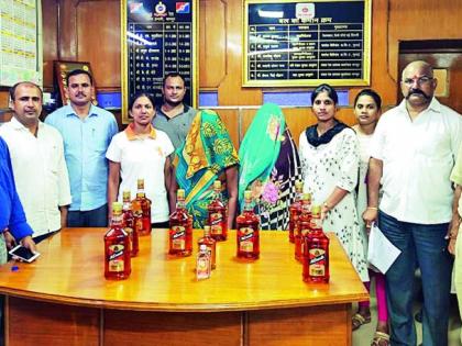 Women arrested while smuggling of liquor at Nagpur railway station | दारूची तस्करी करणाऱ्या महिलांना नागपूर रेल्वेस्थानकावर अटक