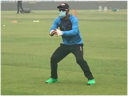 Bangladesh team to practice mask down in India | भारतामध्ये बांगलादेशच्या संघाला करावा लागतोय मास्क लाऊन सराव, बीसीसीआयवर नामुष्कीची वेळ
