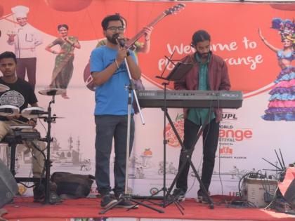 World Orange Festival: Due to 'live concert' youth frenzied | वर्ल्ड ऑरेंज फेस्टिव्हल :‘लाईव्ह कॉन्सर्ट’ने तरुणाई बेभान